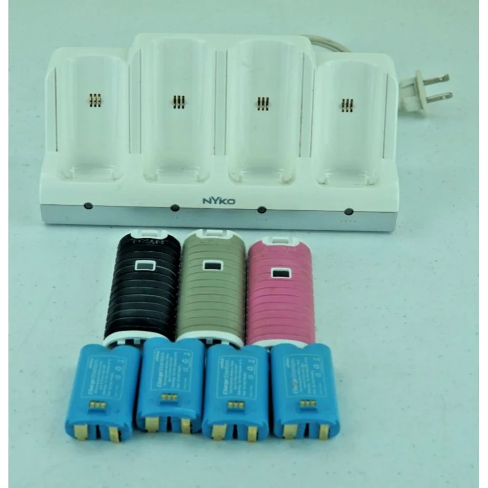 Nyko Wii Quad Controller Charge Station 87060-A50 Dock W/4 Batteries - Tested